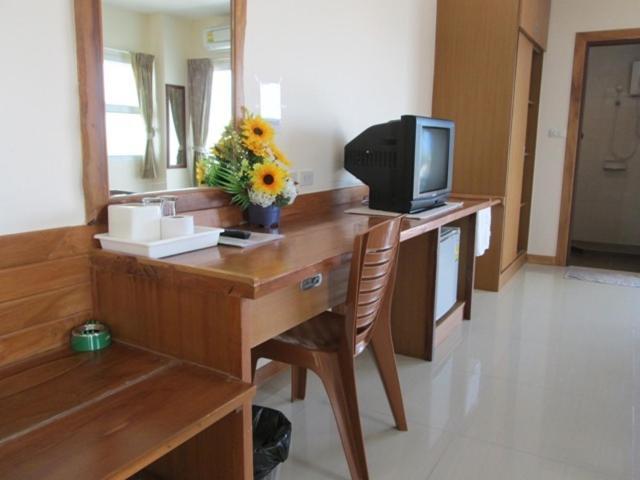 โรงแรมพร 3 ขอนแก่น ภายนอก รูปภาพ